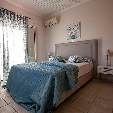 Forti Retreat Rochelle Appartement *